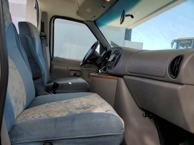 1998 Ford Econoline E450 Super Duty Cutaway Van RV