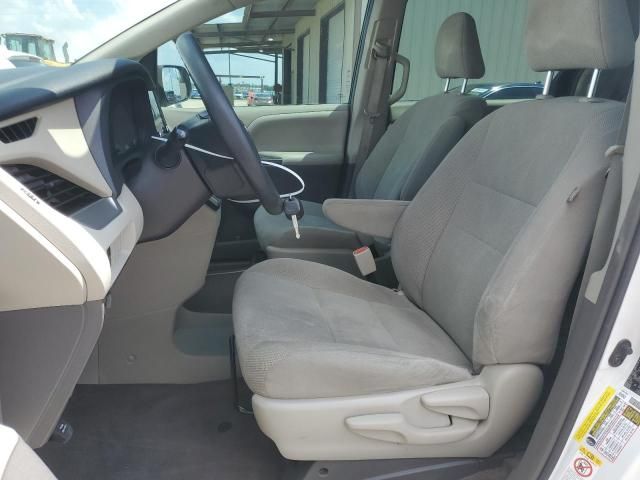 2018 Toyota Sienna L