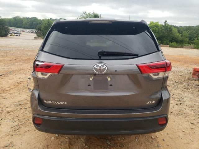 2018 Toyota Highlander SE