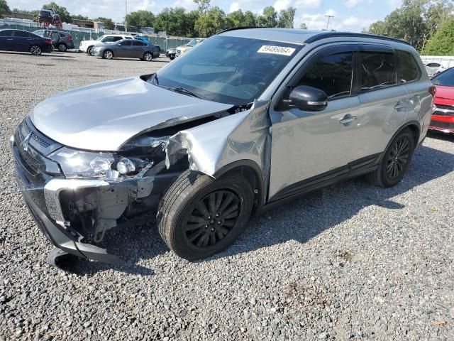 2020 Mitsubishi Outlander SE