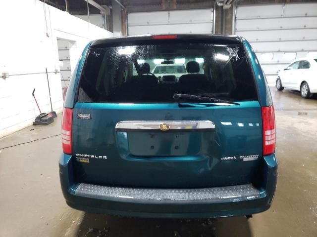 2009 Chrysler Town & Country LX