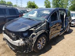 Carros salvage sin ofertas aún a la venta en subasta: 2017 Chrysler Pacifica Touring L