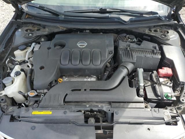 2010 Nissan Altima Base