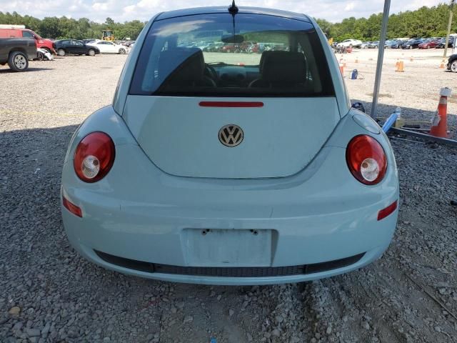 2010 Volkswagen New Beetle