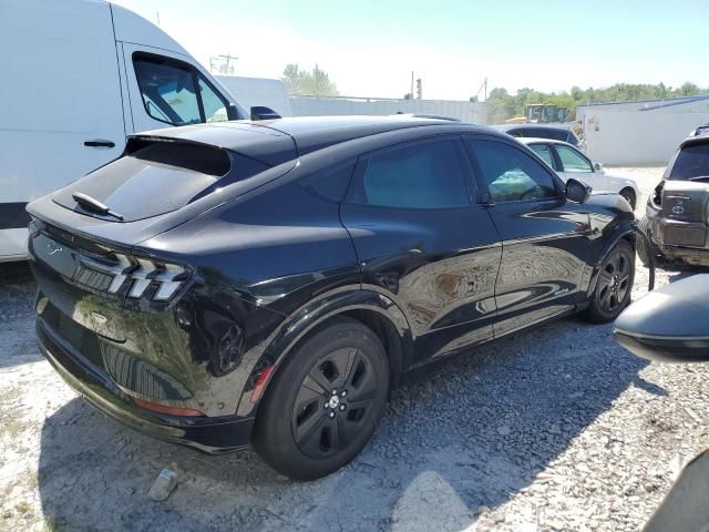 2022 Ford Mustang MACH-E California Route 1