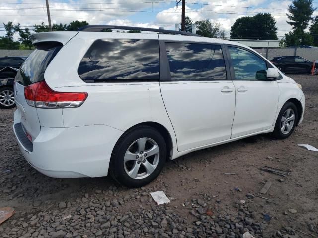 2011 Toyota Sienna LE