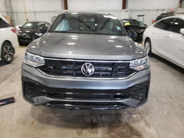 2023 Volkswagen Tiguan SE R-LINE Black