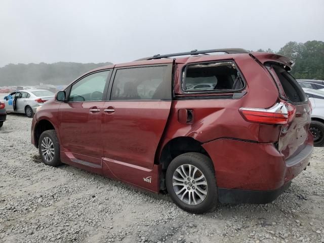 2019 Toyota Sienna XLE