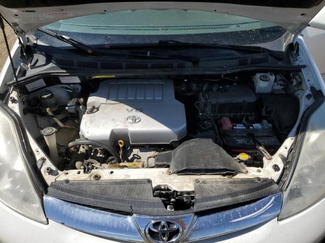 2007 Toyota Sienna XLE