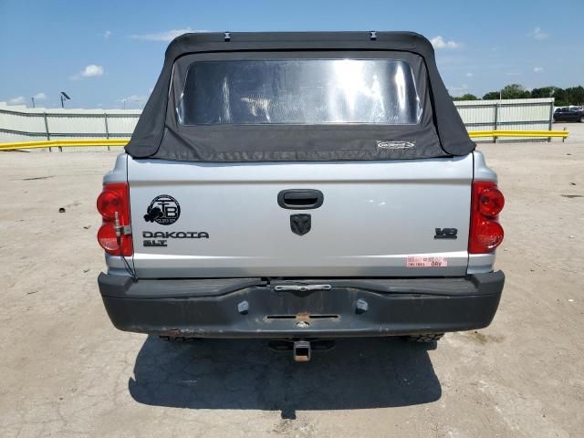 2005 Dodge Dakota Quad SLT