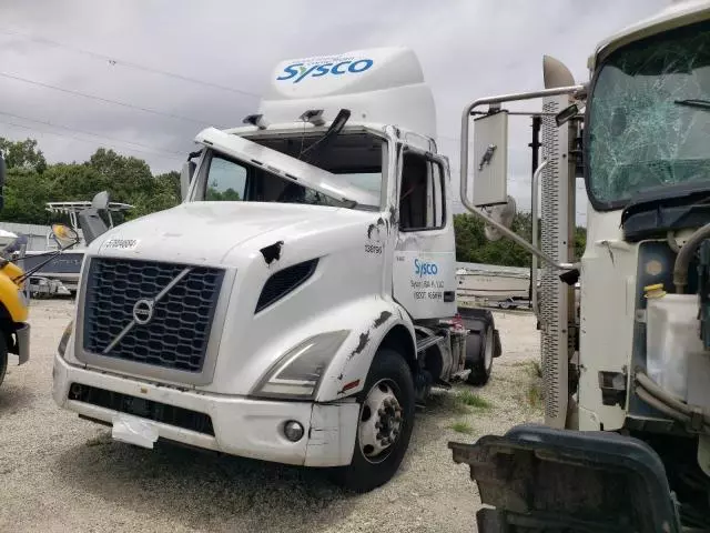 2019 Volvo VNR