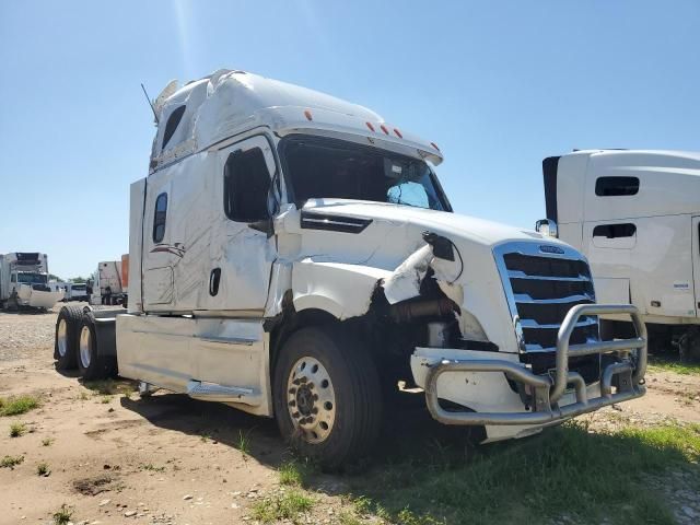 2023 Freightliner Cascadia 126