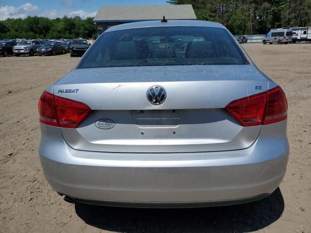 2013 Volkswagen Passat SE