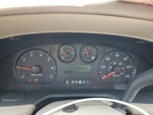 2005 Ford Taurus SE