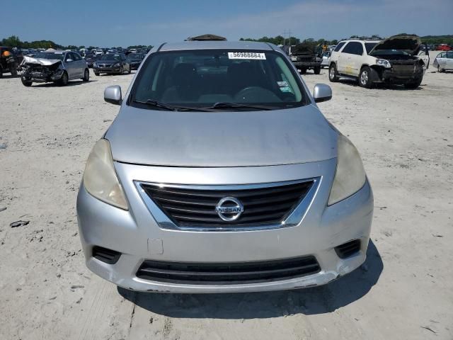 2013 Nissan Versa S