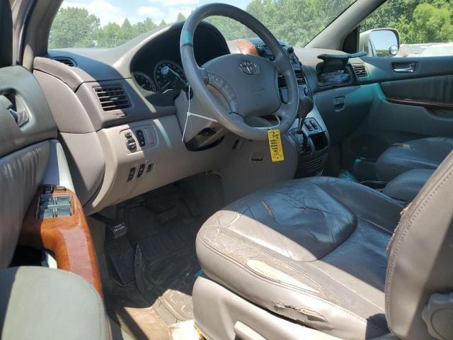 2004 Toyota Sienna XLE