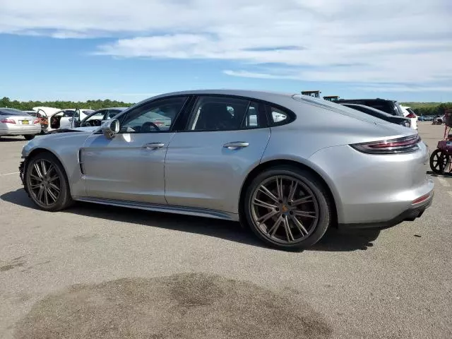 2018 Porsche Panamera Turbo