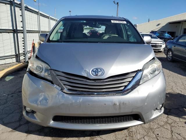 2014 Toyota Sienna XLE