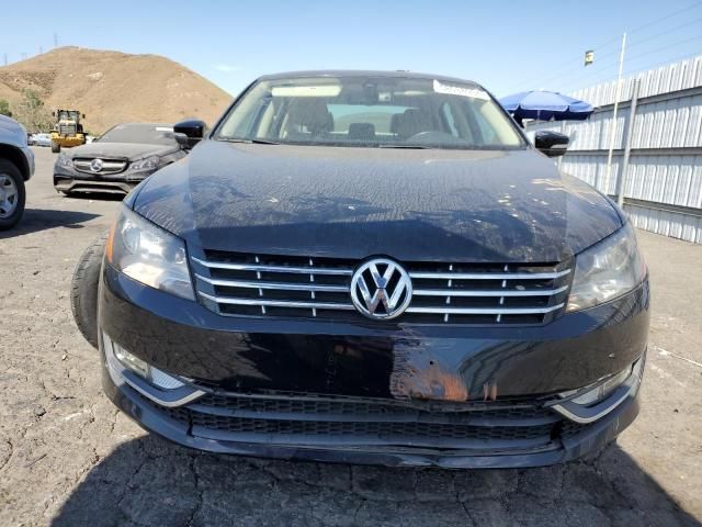 2013 Volkswagen Passat SEL