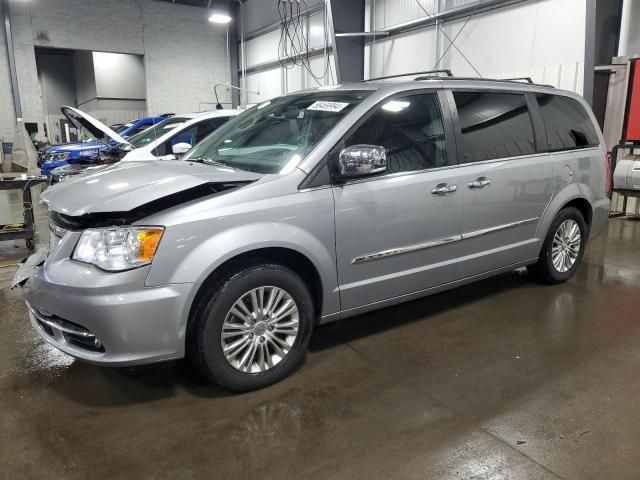 2015 Chrysler Town & Country Touring L