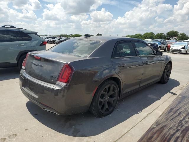 2020 Chrysler 300 Touring