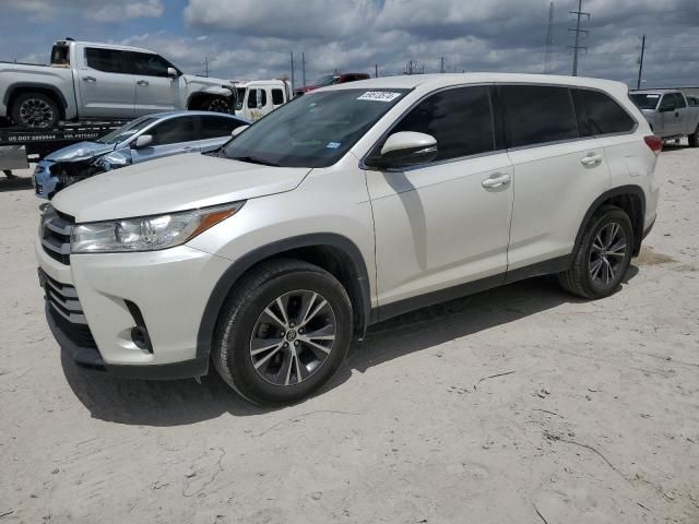 2019 Toyota Highlander LE