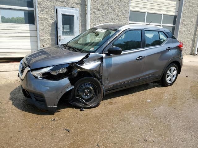 2019 Nissan Kicks S