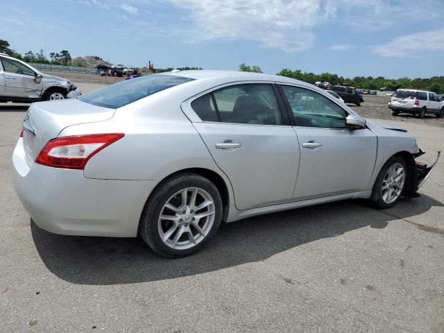 2010 Nissan Maxima S