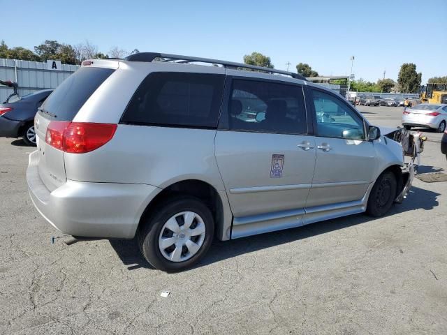 2009 Toyota Sienna CE