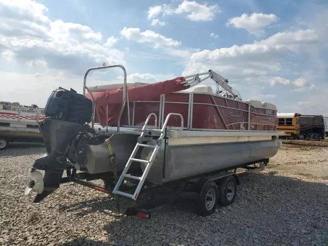 2015 Suncruiser Boat