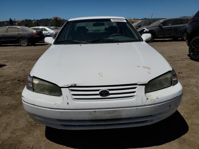 1999 Toyota Camry LE