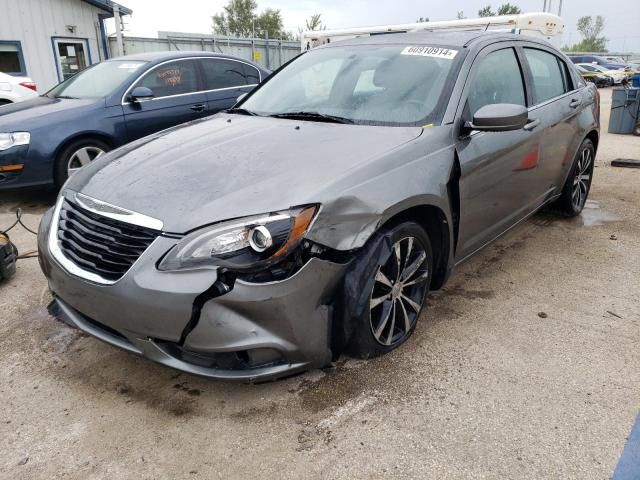 2013 Chrysler 200 Limited