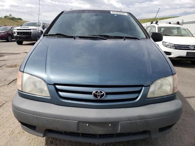 2001 Toyota Sienna CE