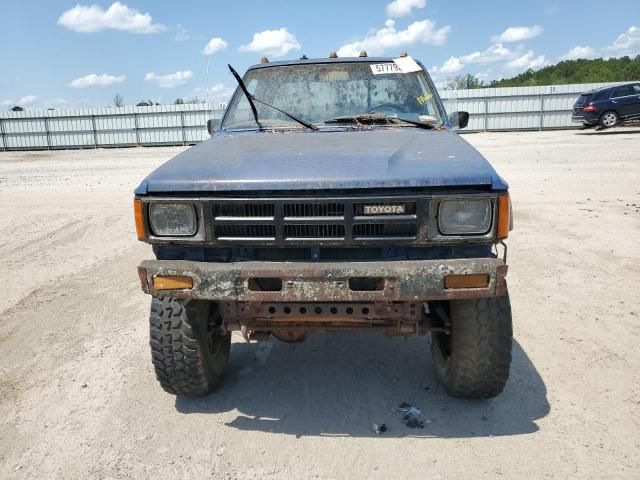 1984 Toyota Pickup Xtracab RN66 DLX