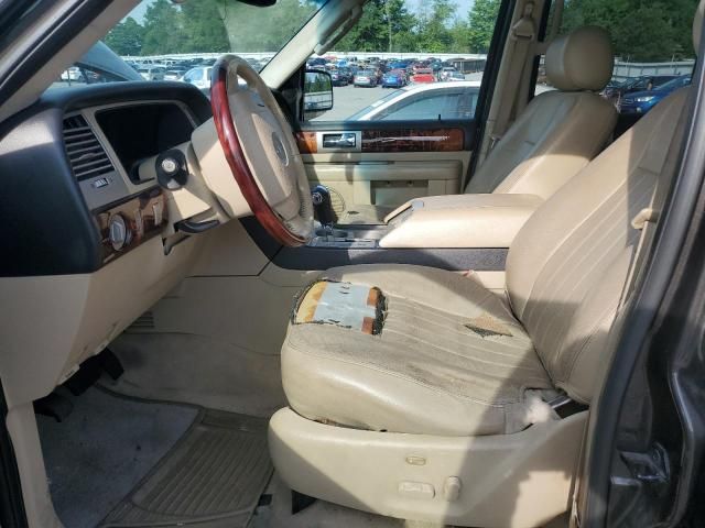 2005 Lincoln Navigator