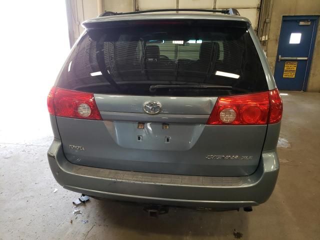 2006 Toyota Sienna XLE