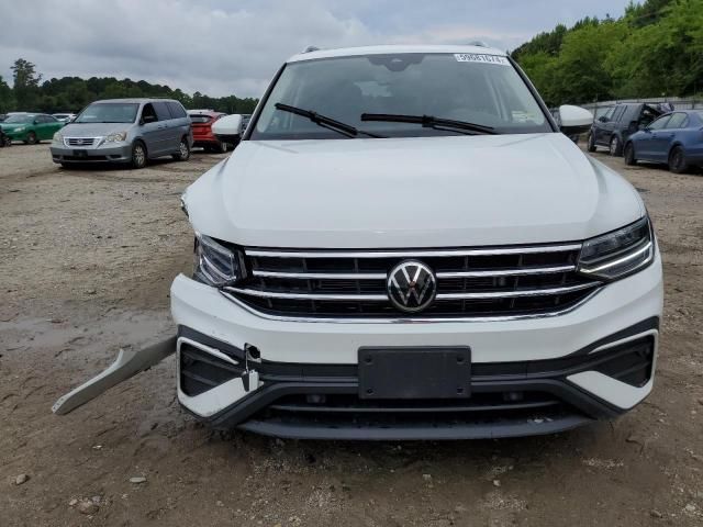 2022 Volkswagen Tiguan SE