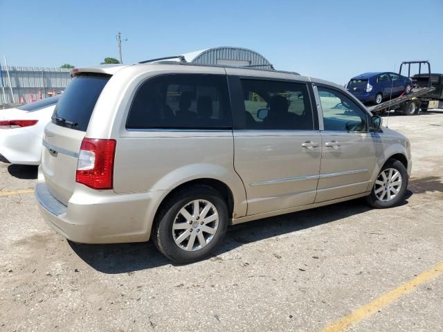 2013 Chrysler Town & Country Touring