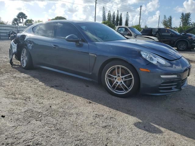 2015 Porsche Panamera 2