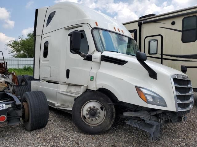 2023 Freightliner Cascadia 126