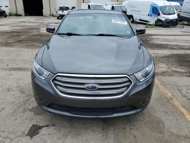 2018 Ford Taurus SEL