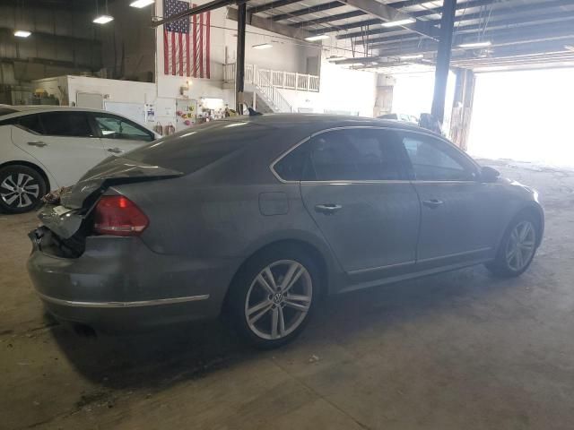 2013 Volkswagen Passat SEL