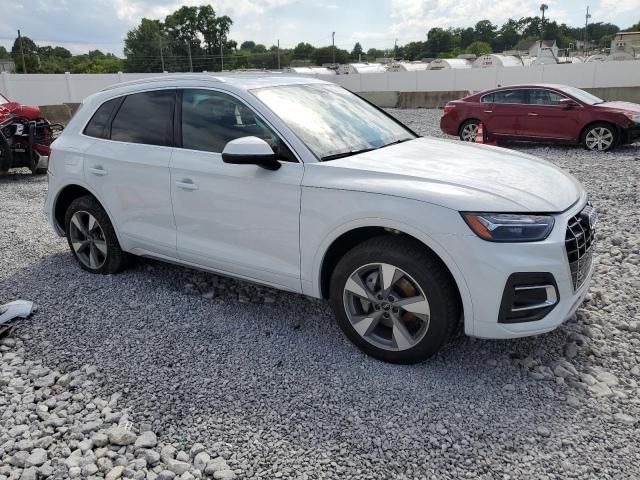 2023 Audi Q5 Premium Plus 40