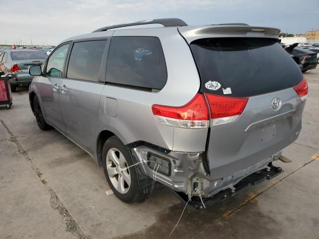 2011 Toyota Sienna LE