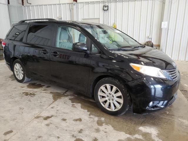 2013 Toyota Sienna XLE