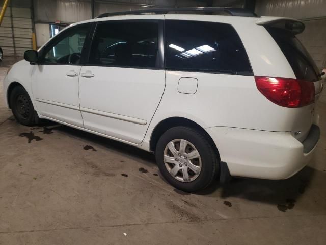 2008 Toyota Sienna CE