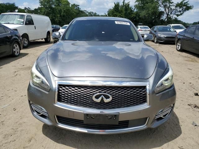 2015 Infiniti Q70 3.7