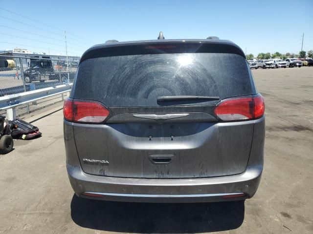 2017 Chrysler Pacifica Touring L Plus