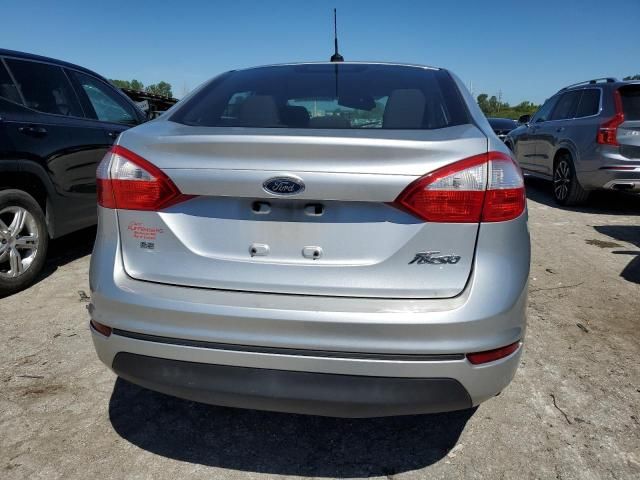 2014 Ford Fiesta SE