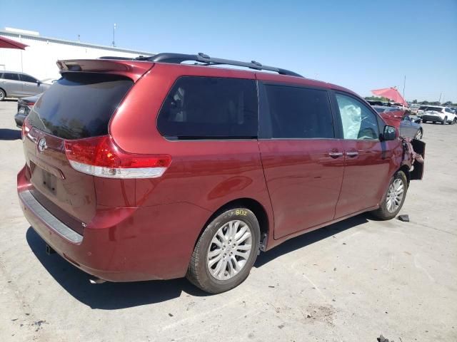 2013 Toyota Sienna XLE